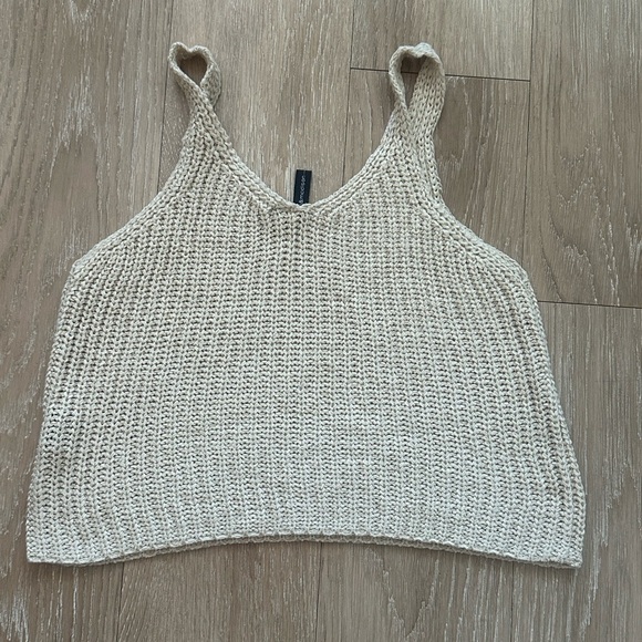 Moonshine And Madison small sweater tank - Picture 2 of 3